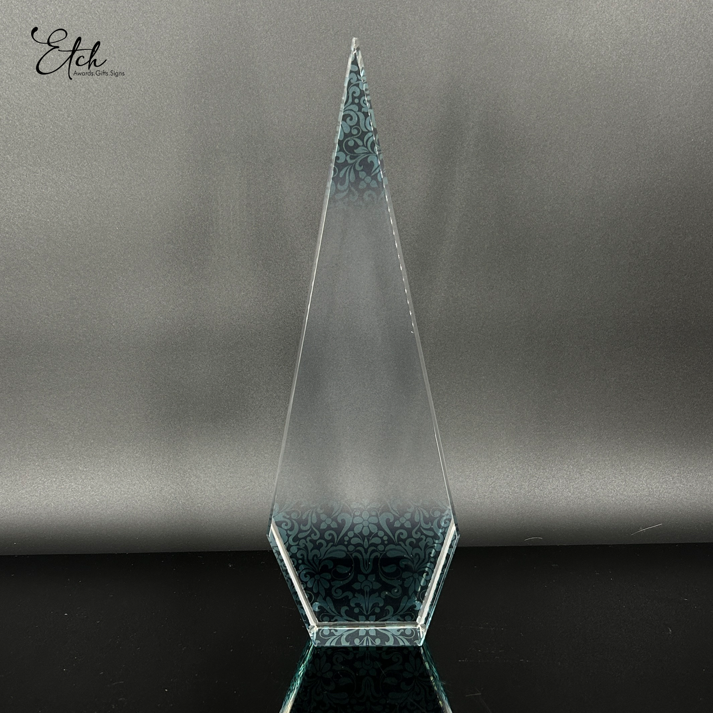 Lumina Pointed Elegance Award