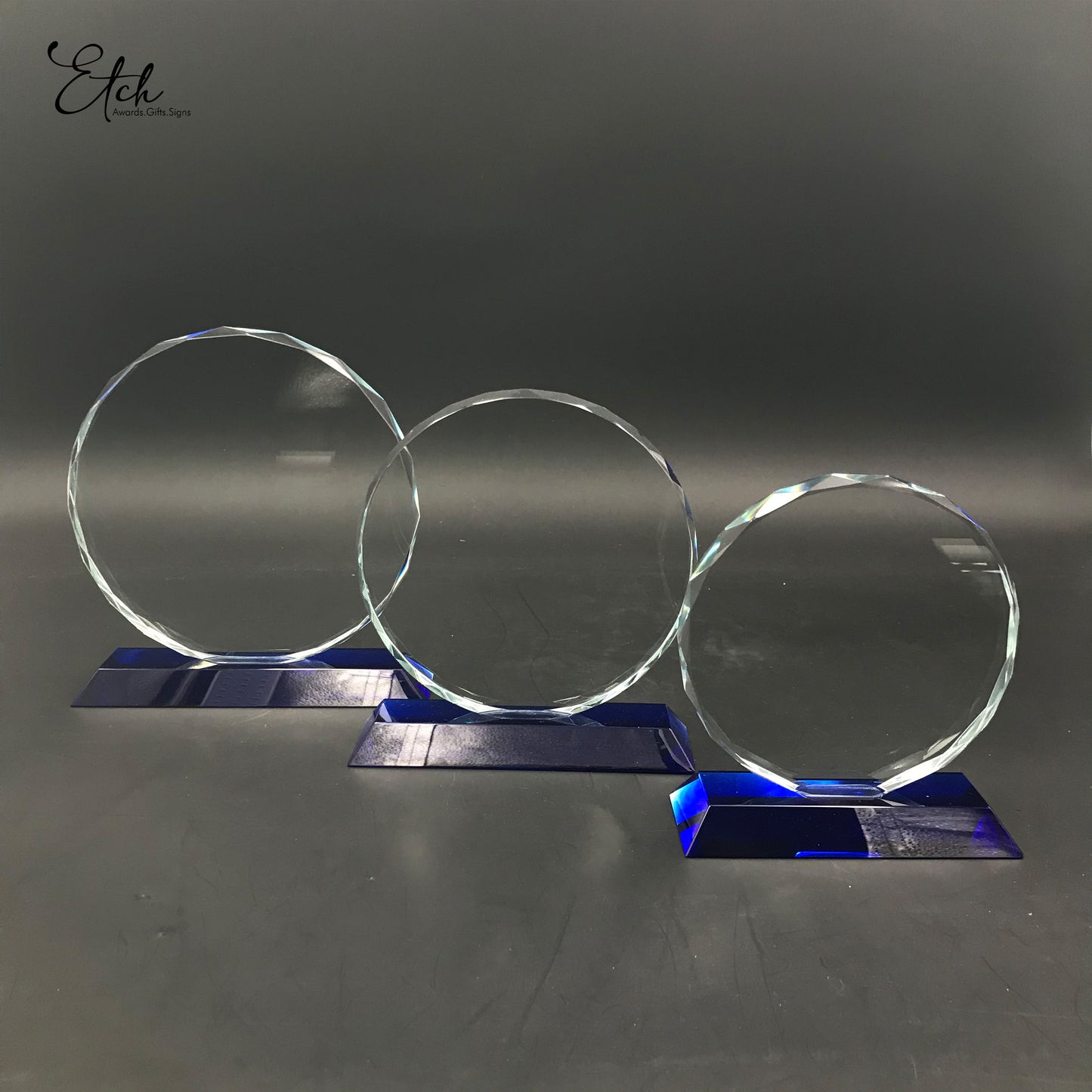 Brillant Round Crystal Trophy Award with Blue Base