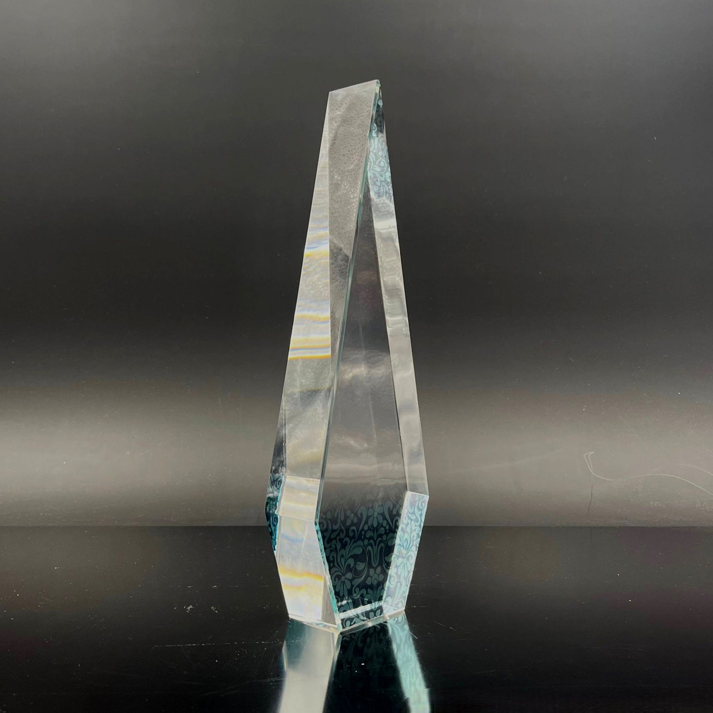 Lumina Pointed Elegance Award