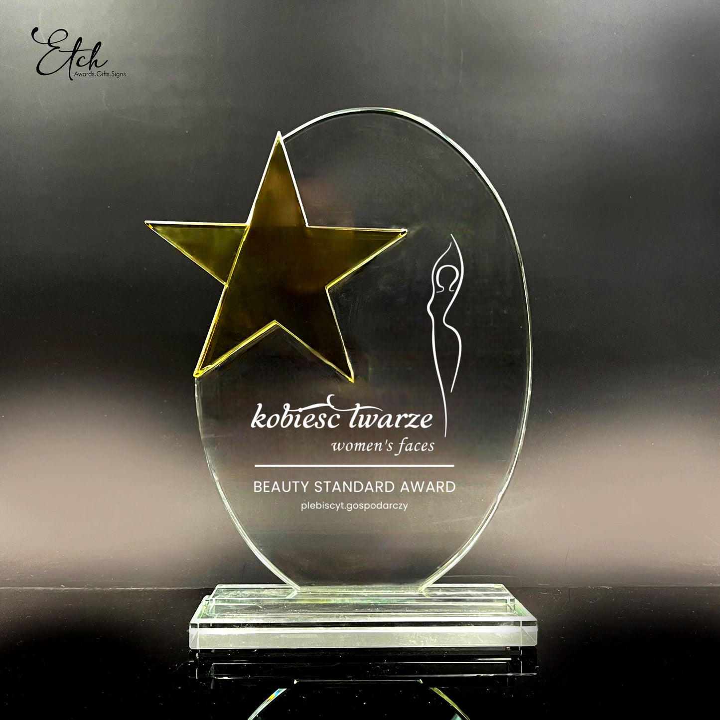 Oval Golden Star Trophy Award